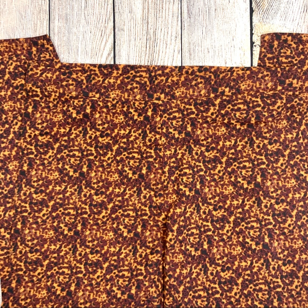5/$25 Simply Emma Animal Print Leggings Pants - Picture 4 of 8